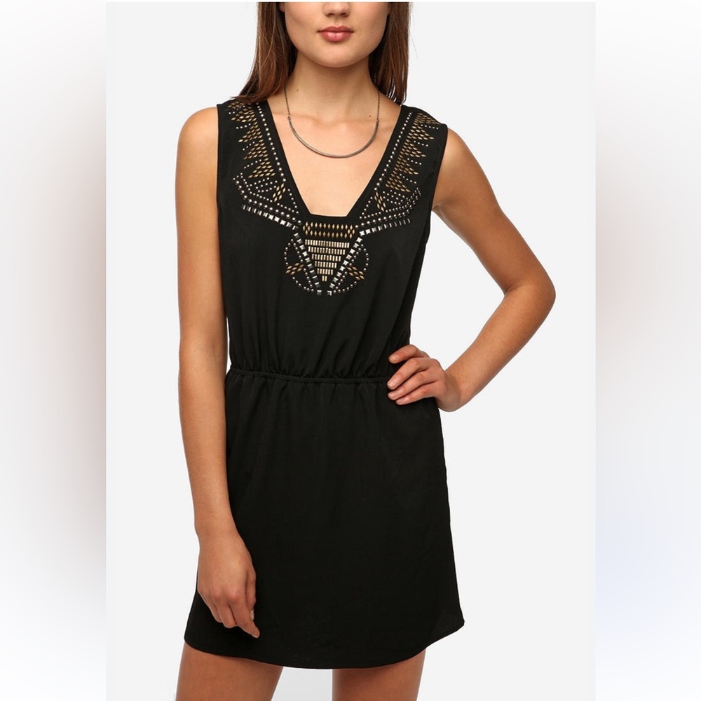 Ecotè Women's Cutout V-Neck Dress - Size Medium